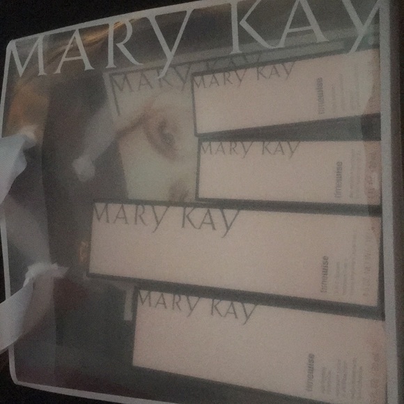 Mary Kay TimeWise Miracle Set - Picture 2 of 6